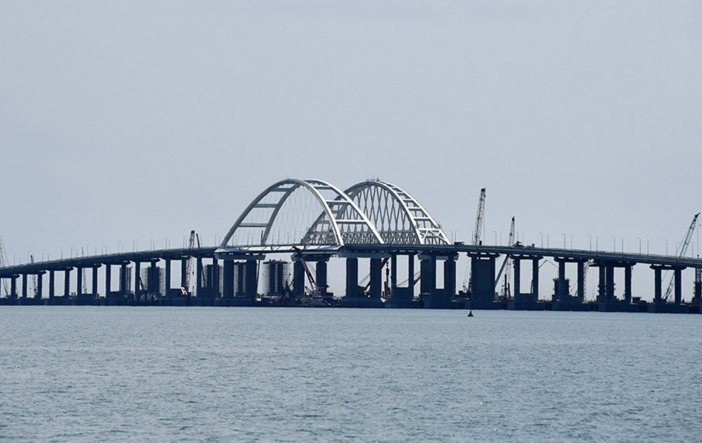 Завершена установка свайных фундаментов железнодорожной части Крымского моста